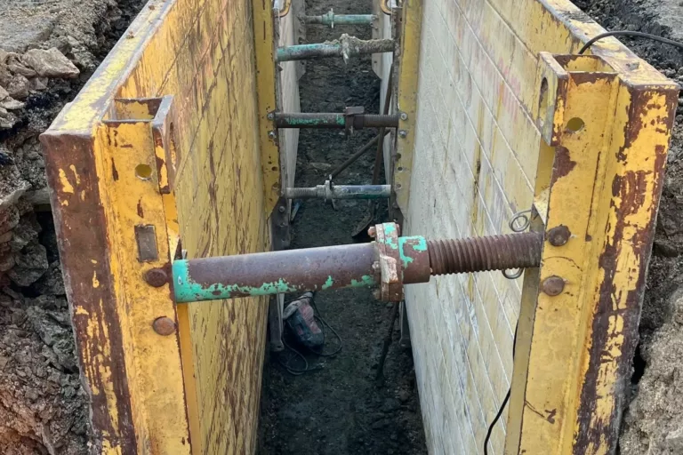 Assainissement, fonte, réseau, travaux publics, branchements, eaux usées, eaux pluviales