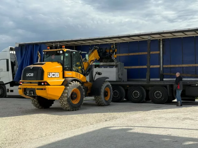 1Chargeuse, Dumper, Travaux Publics Chargeuse, Dumper, Travaux Publics