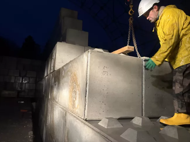 TETRA BLOC, TETRA BLOCK, bloc de béton, blocs de béton, béton, blocs de béton empilables, cases de stockage, murs de soutènement, bloc, blocs TETRA BLOC, TETRA BLOCK, bloc de béton, blocs de béton, béton, blocs de béton empilables, cases de stockage, murs de soutènement, bloc, blocs