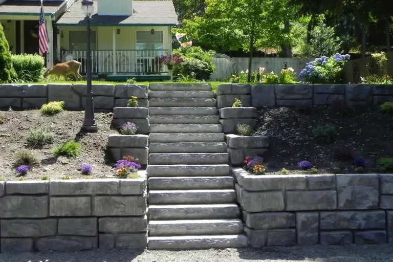 redi-rock, TETRA BLOC, BLOC de béton, bloc béton, TETRA BLOCK, murs de soutènement, mur de cl^ture, mur de cloture, préfabrication béton,