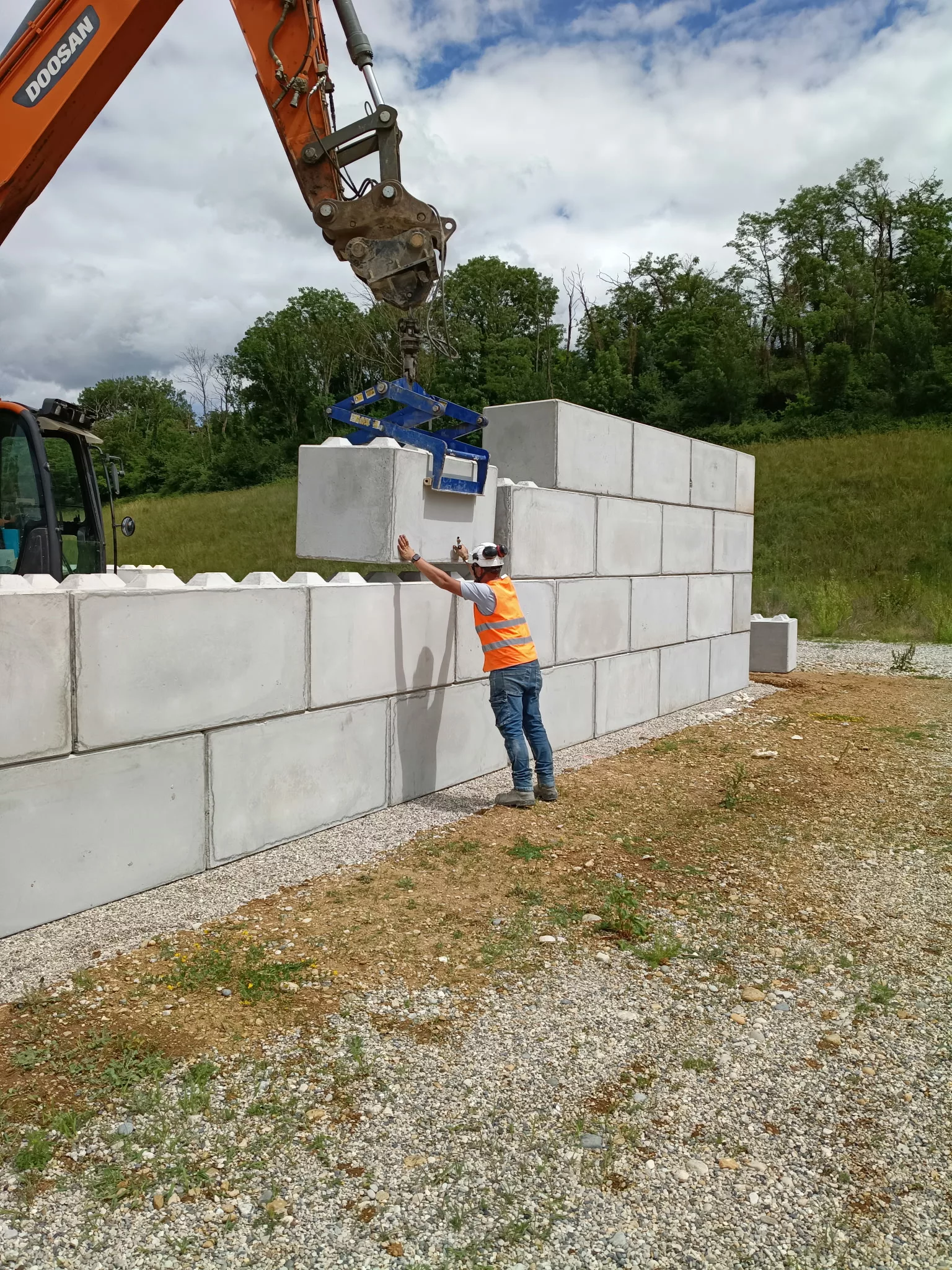 bloc de béton bloc béton TETRA BLOC tetra bloc mur de soutènement mur de stockage case de stockage block béton béton block béton silo