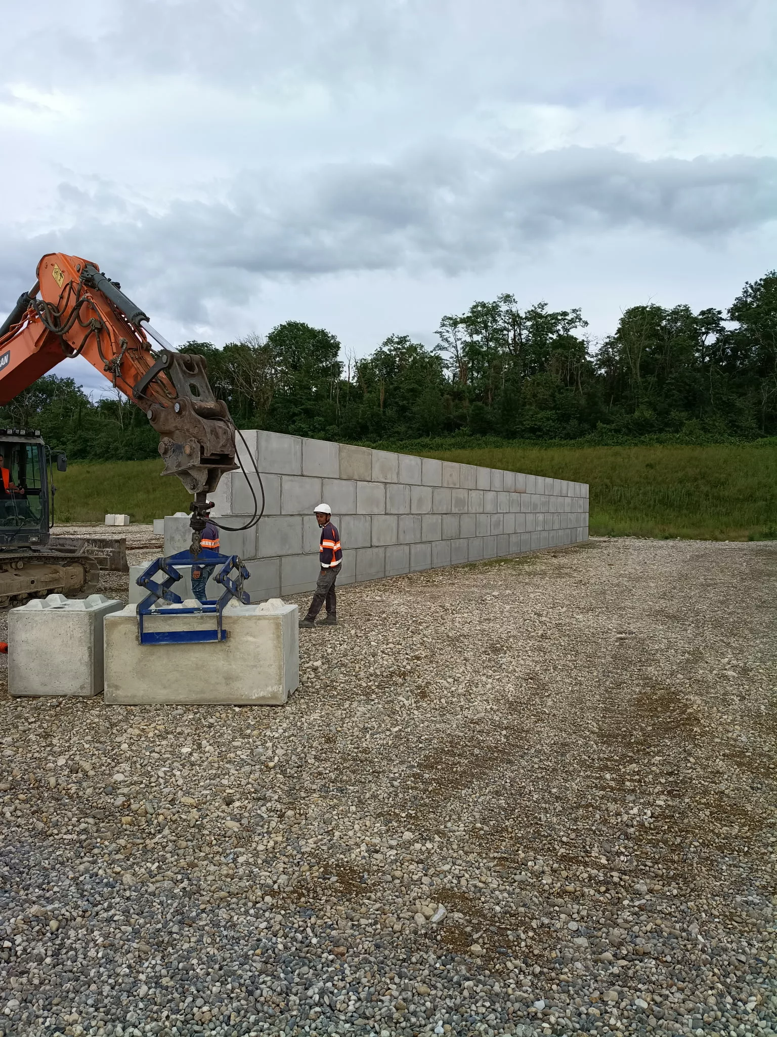 bloc de béton bloc béton TETRA BLOC tetra bloc mur de soutènement mur de stockage case de stockage block béton béton block béton silo