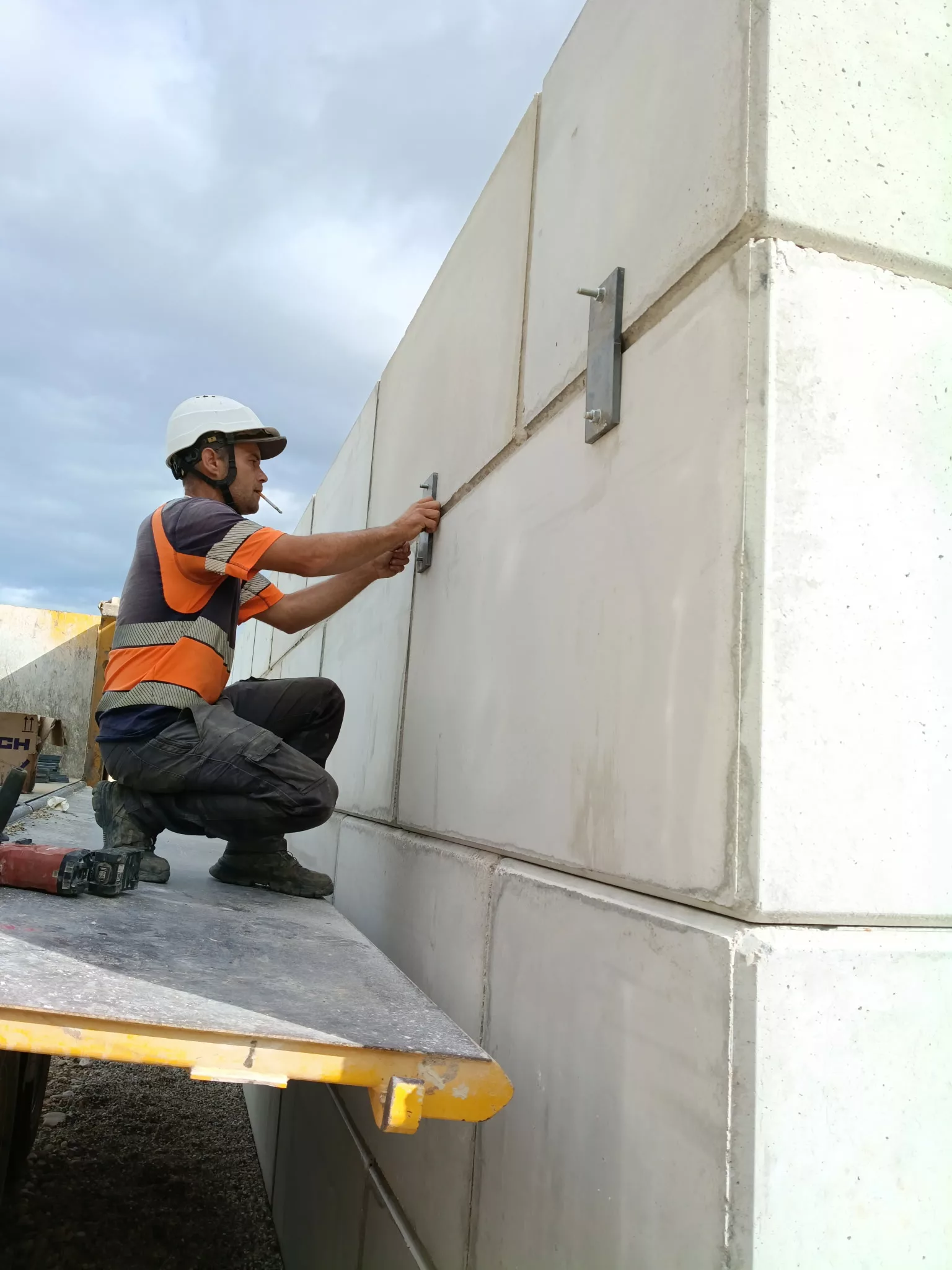 bloc de béton bloc béton TETRA BLOC tetra bloc mur de soutènement mur de stockage case de stockage block béton béton block béton silo